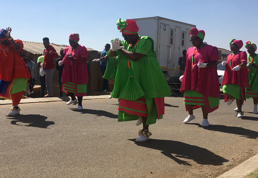 Traditional_Dancers_Performing_at_a_wedding